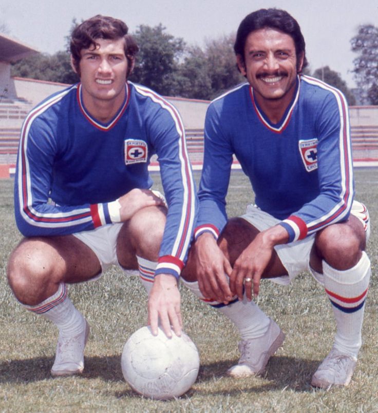 💙 JERSEY RETRO CRUZ AZUL 1976 – MANGA LARGA
