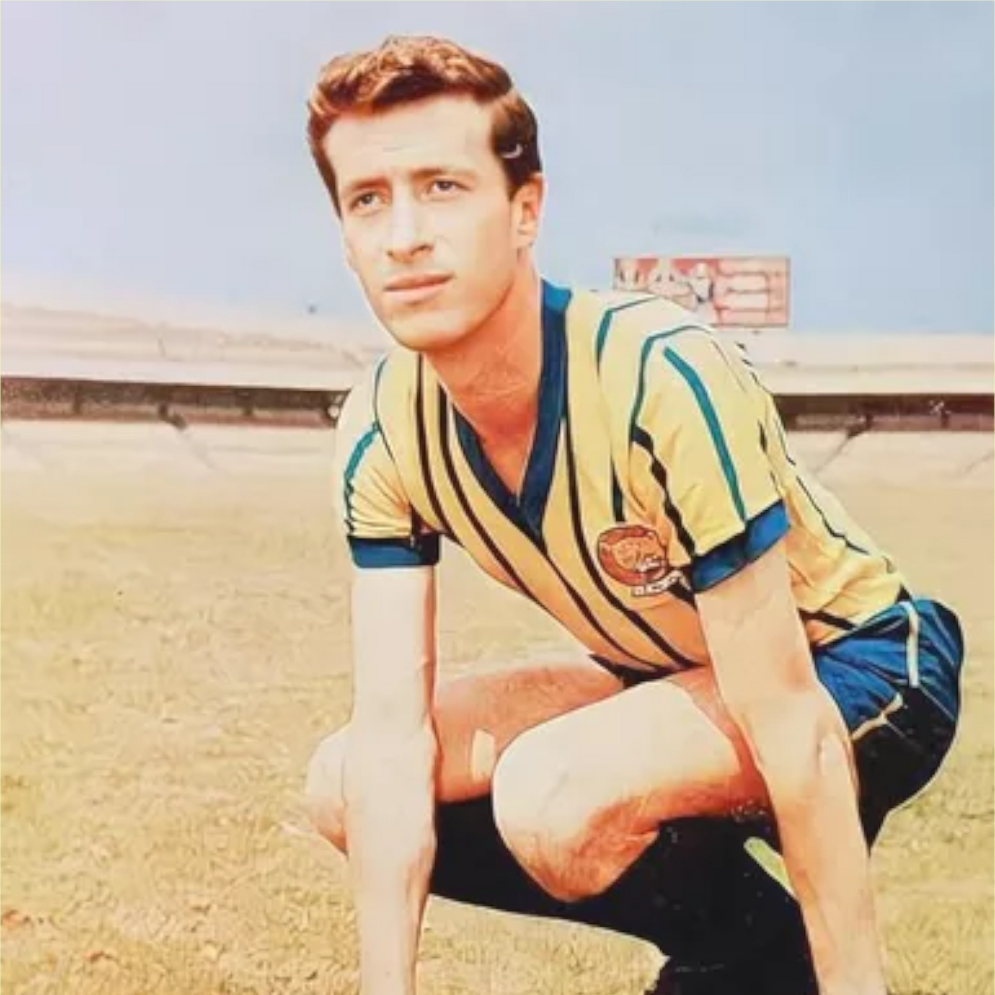 Jersey Retro Pumas 1968 – Un homenaje a la historia dorada de los Pumas 🐾💛💙