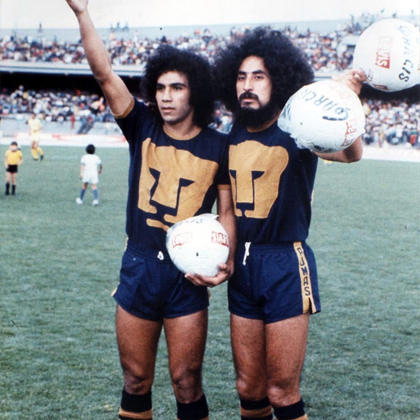 Jersey Retro Pumas 1978 – La grandeza en su máxima expresión 🐾💙💛